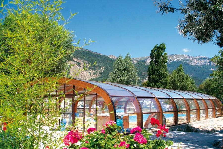 Camping Le Lac Bleu Hotel Châtillon-en-Diois Exterior foto
